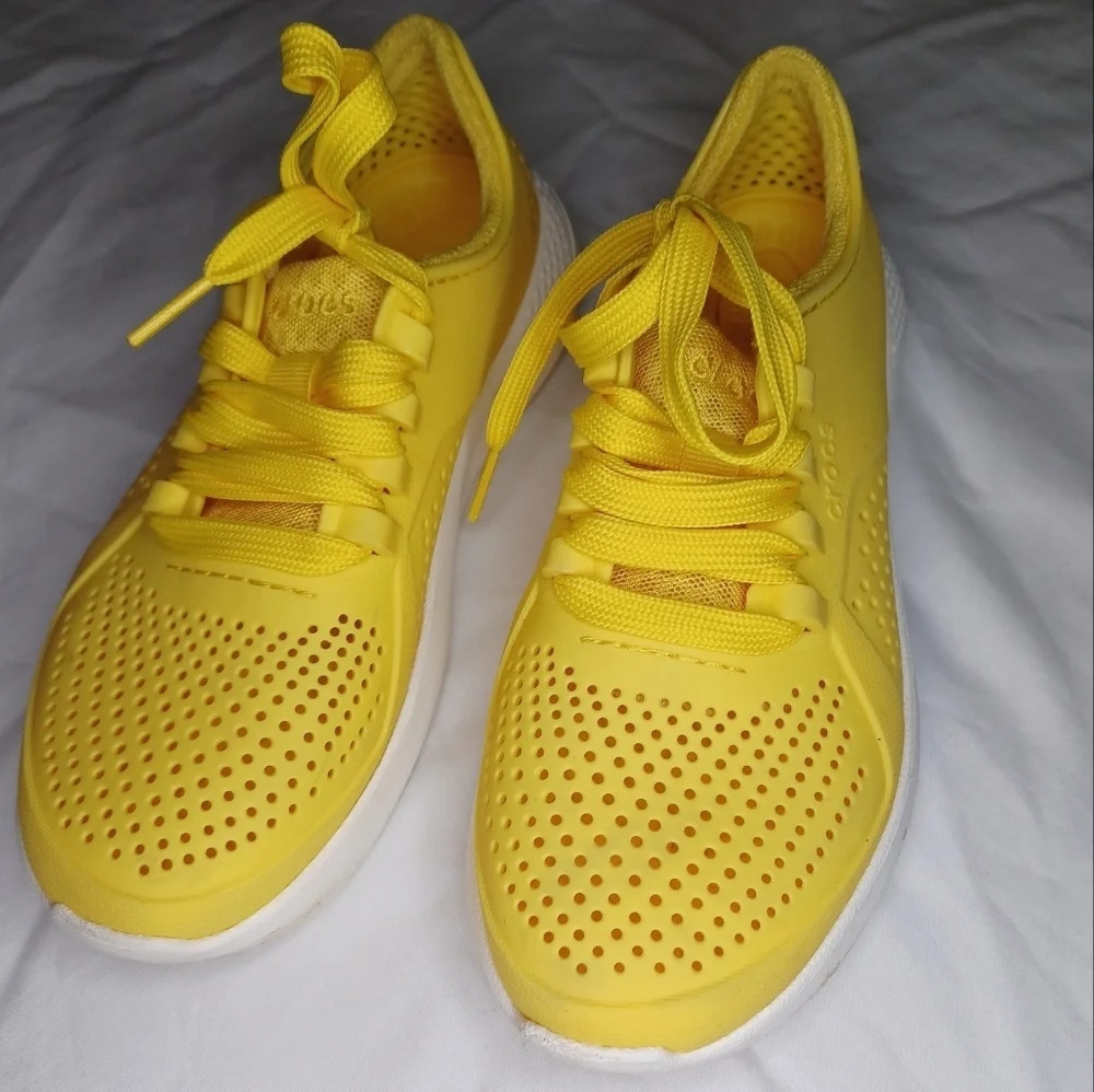CROCS Kids Shoes in Bright Yellow